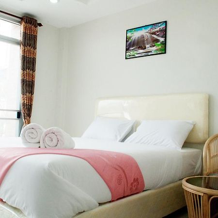 Sabai Sabai House Pattaya Motel Phòng bức ảnh