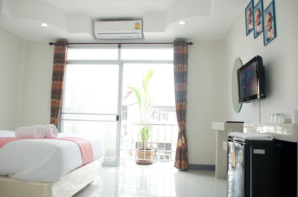 Sabai Sabai House Pattaya Motel Phòng bức ảnh